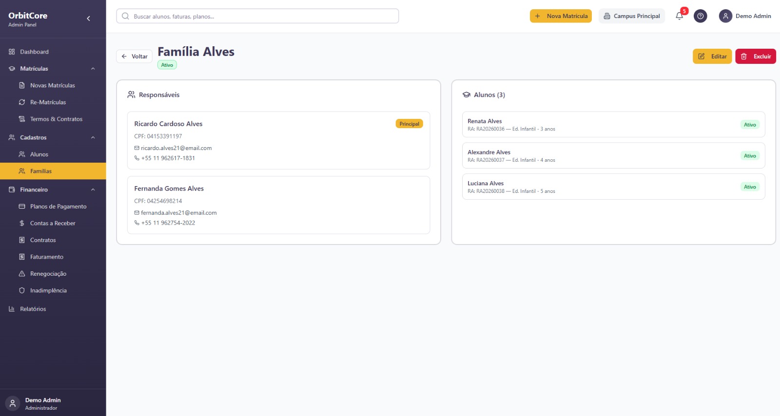 Painel administrativo com lista de matrículas para aprovação.